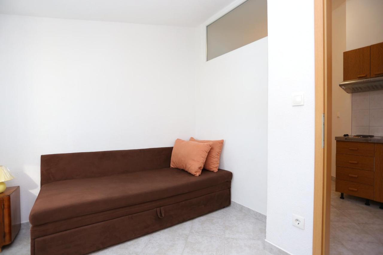 Apartment Slatine 14541D Exterior photo